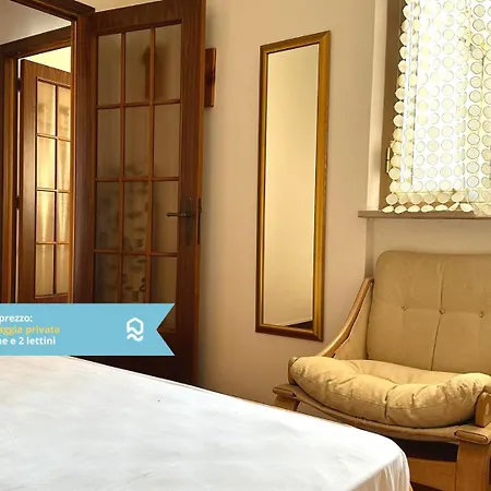 M097 - Marcelli, Trilocale Sul Mare Con Privata